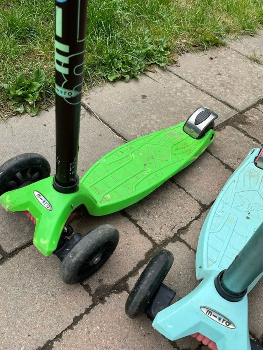 |||   Micro Scooters x 3.  ||| - Image 4