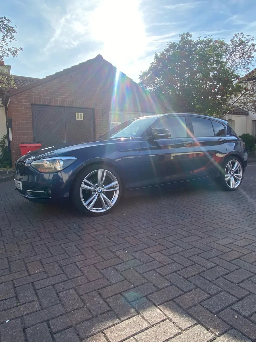 BMW 1 series 118d Sport - Image 2