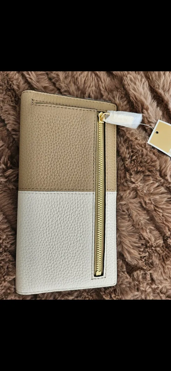 Michael kors bracelet - Image 2