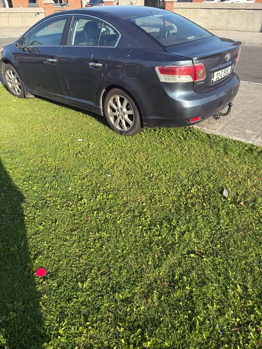 Toyota Avensis 2011 - Image 3