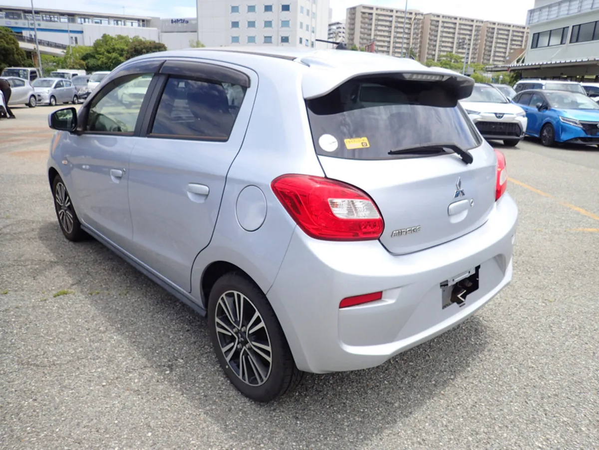 Mitsubishi Mirage 1.2 PETROL AUTOMATIC // REVERSIN - Image 3