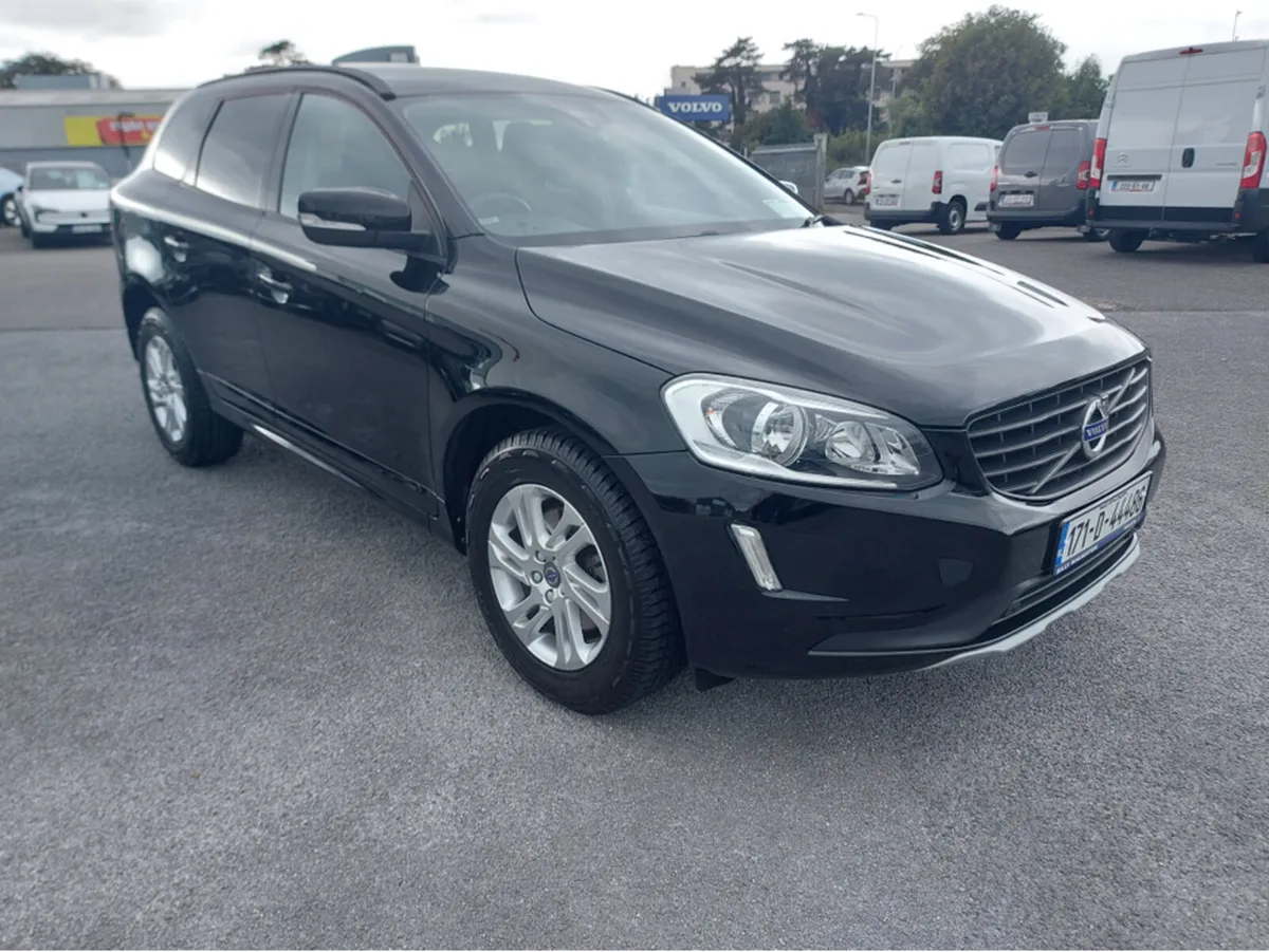 Volvo XC60 D3 FWD ES 5DR - Image 3