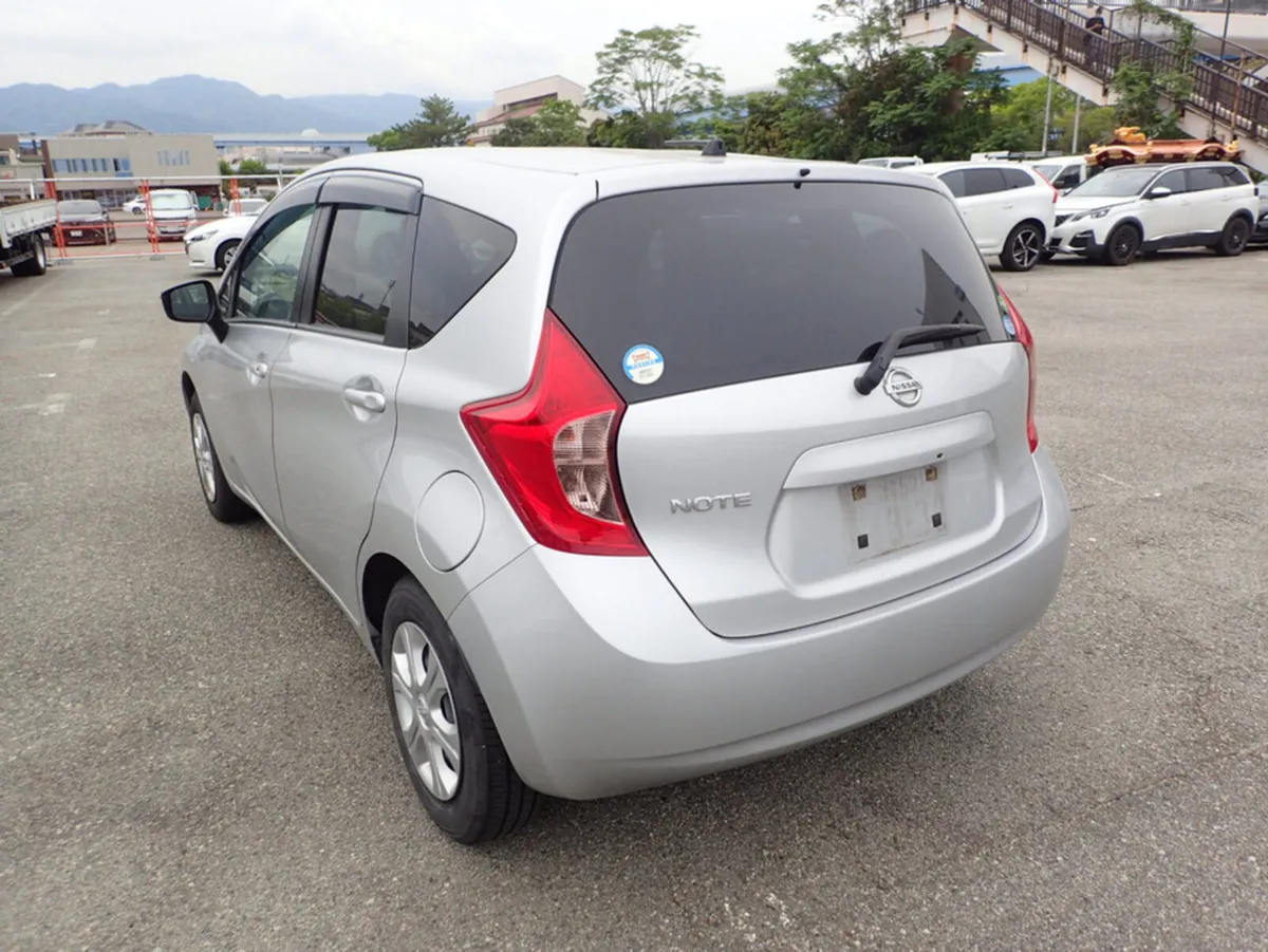 Nissan Note 1.2 PETROL AUTOMATIC // REVERSING CAME - Image 2