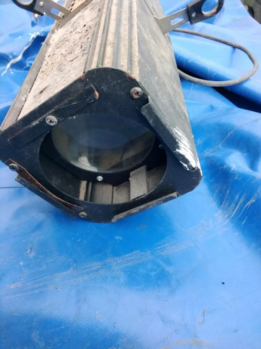 Old Theatre lights - Image 3