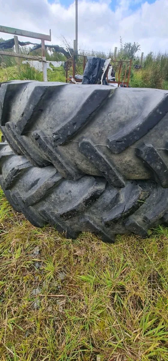 Tractor back tyre's - Image 2