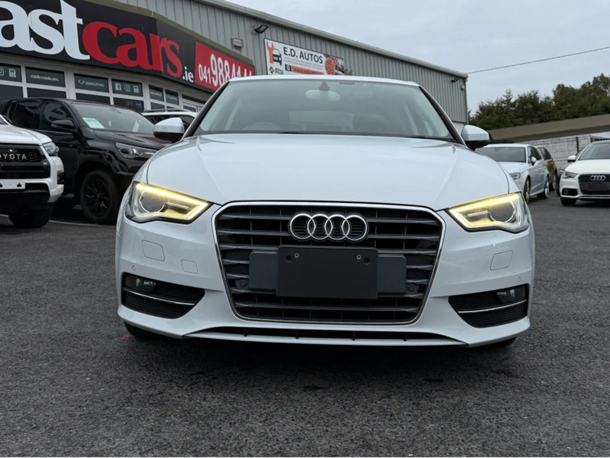 Audi A3 1.4 TFSI  AUTO- PRIVACY GLASS REV CAMERA - - Image 3