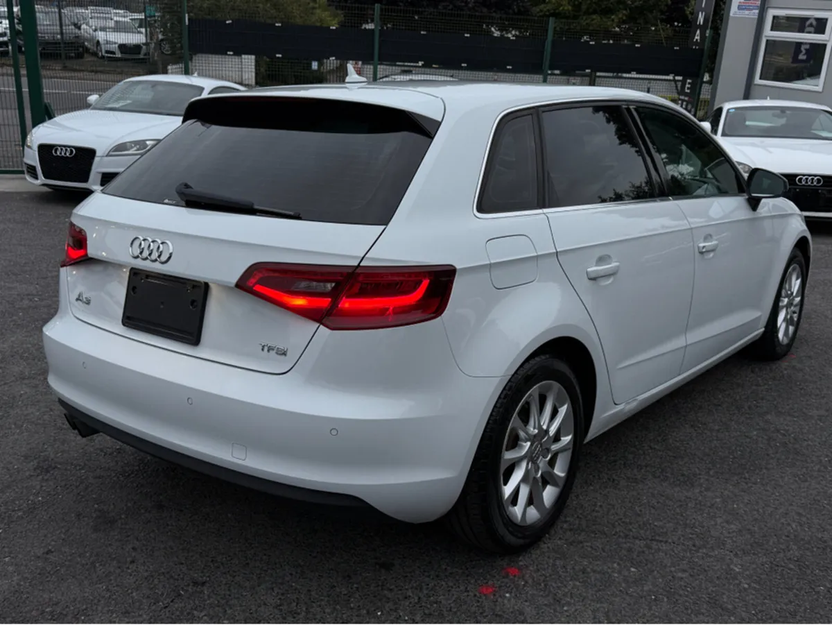 Audi A3 1.4 TFSI  AUTO- PRIVACY GLASS REV CAMERA - - Image 4
