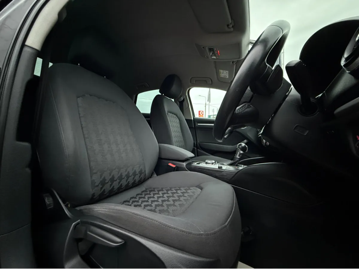 Audi A3 SALOON 1.4 PRIVACY GLASS PARKING SENSORS R - Image 4