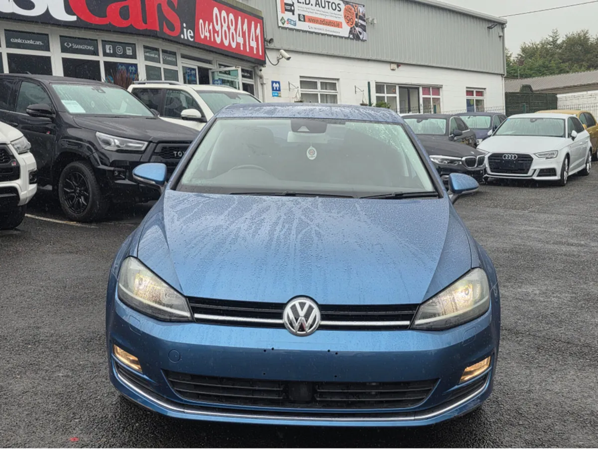 Volkswagen Golf ONLY 28,310KM ! 1.4 TSI AUTOMATIC - Image 4