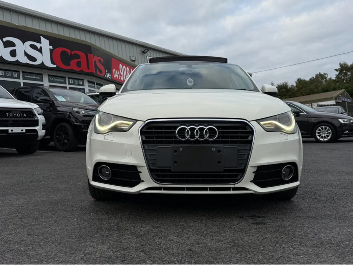 Audi A1 1.4 FULL GLASS PANORAMIC SUNROOF / PRIVACY - Image 3