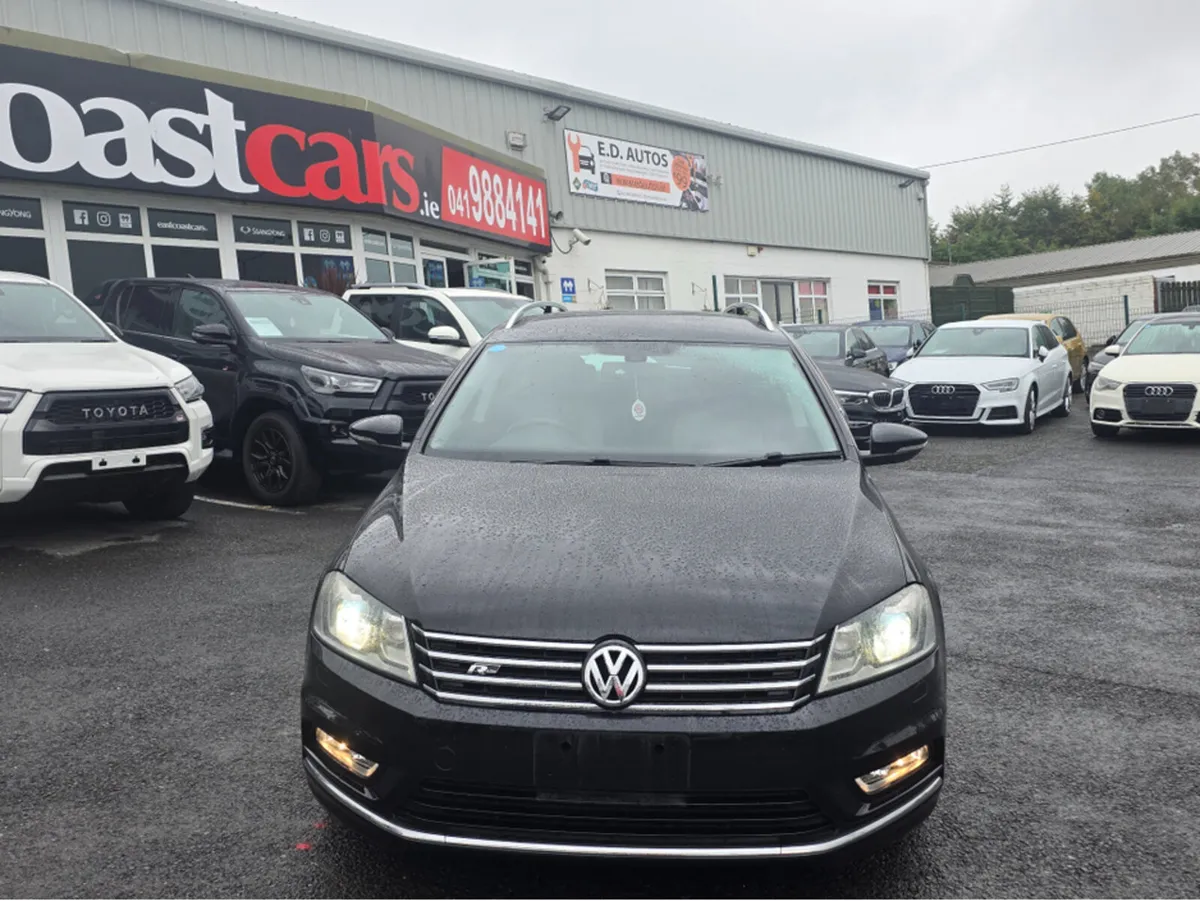 Volkswagen Passat 1.4 TSI R-LINE AUTOMOATIC REV CA - Image 2