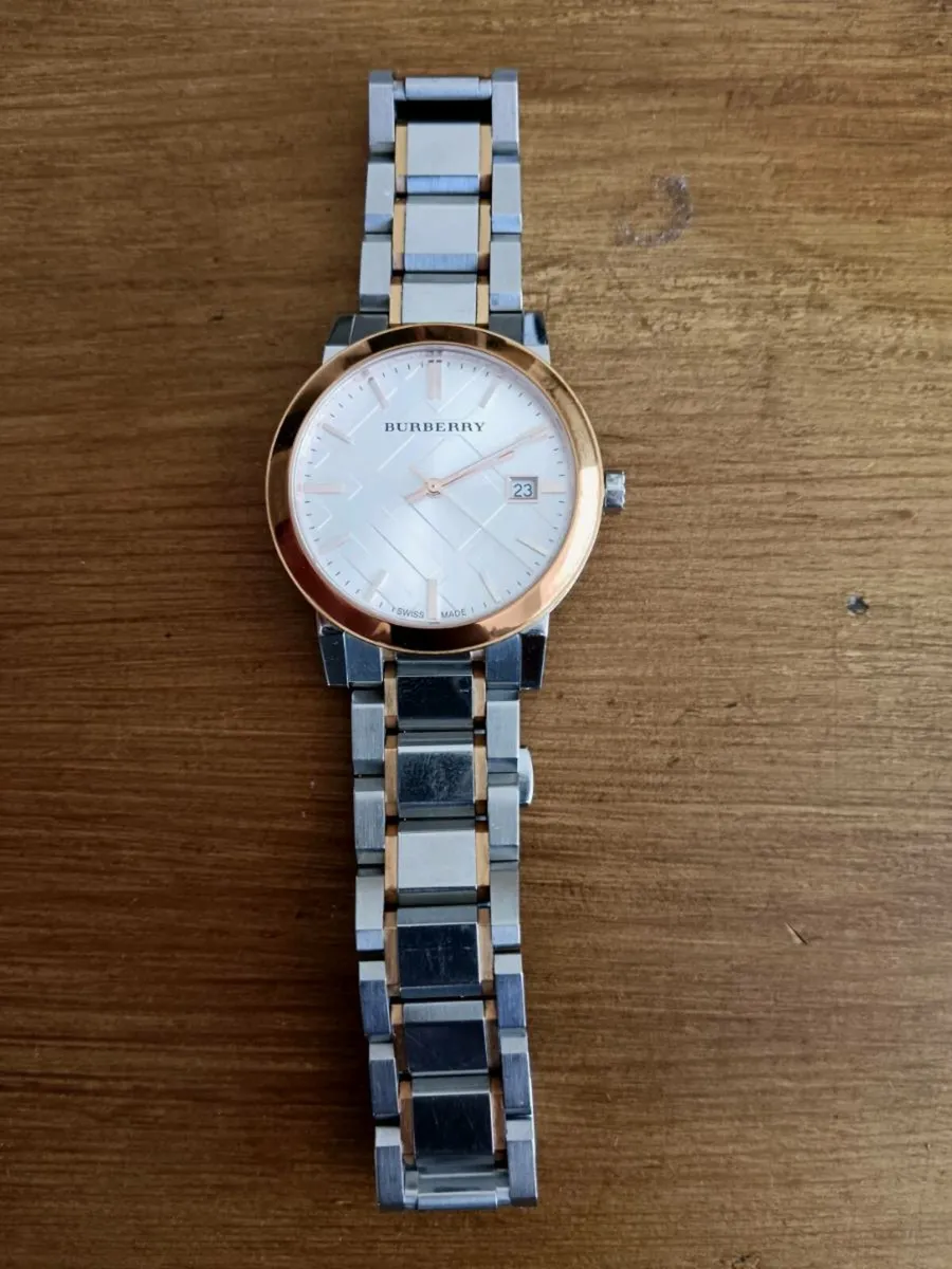 Burberry original watch rose gold - Image 2