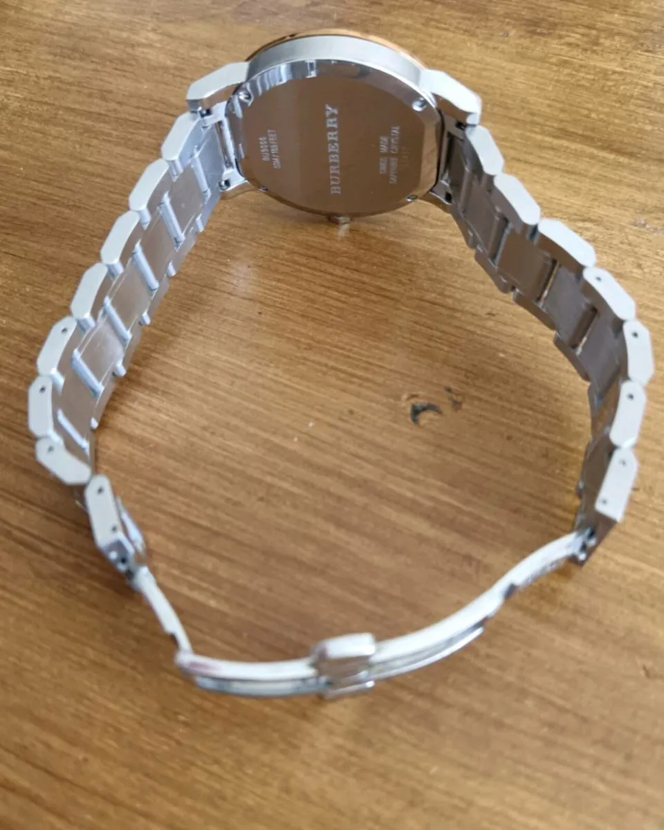 Burberry original watch rose gold - Image 4