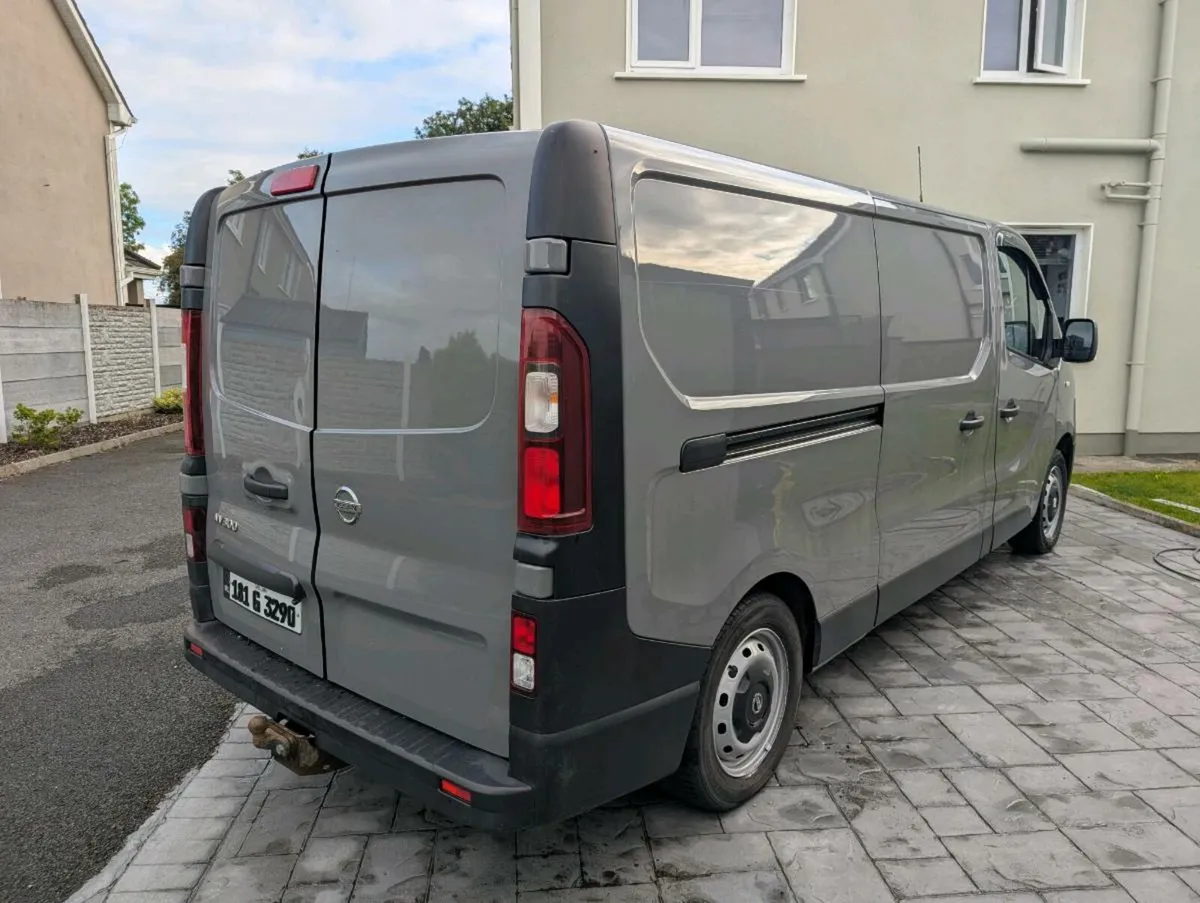 Nissan nv300 - Image 3
