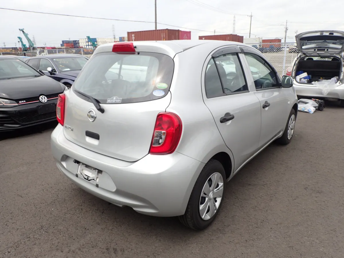 Nissan March 1.2 PETROL AUTOMATIC // REVERSING CAM - Image 3