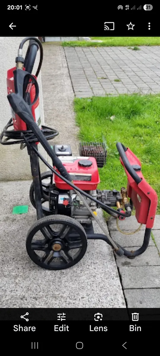 Petrol power washer - Image 1