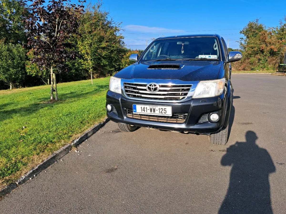 Toyota Hilux - Image 2