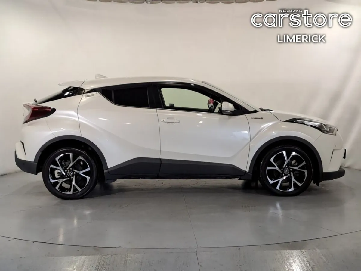 Toyota C-HR 1.8 Hybrid Auto - Image 2