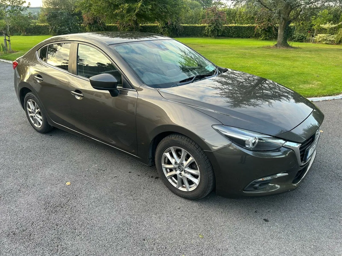 Mazda 3 - Image 2
