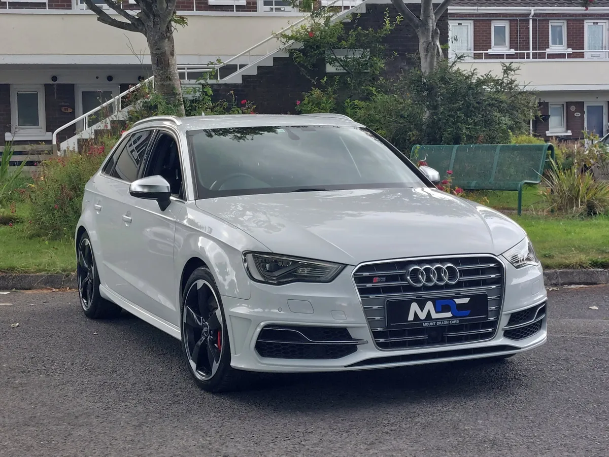 Audi S3 Sportback *Bang & Olufsen* 2016 - Image 3
