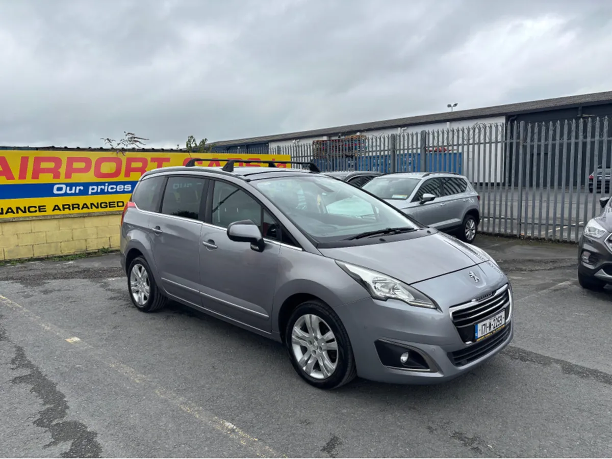 Peugeot 5008 FAMILY 1.6 BLUE HDI 120 L LEATHER - Image 1
