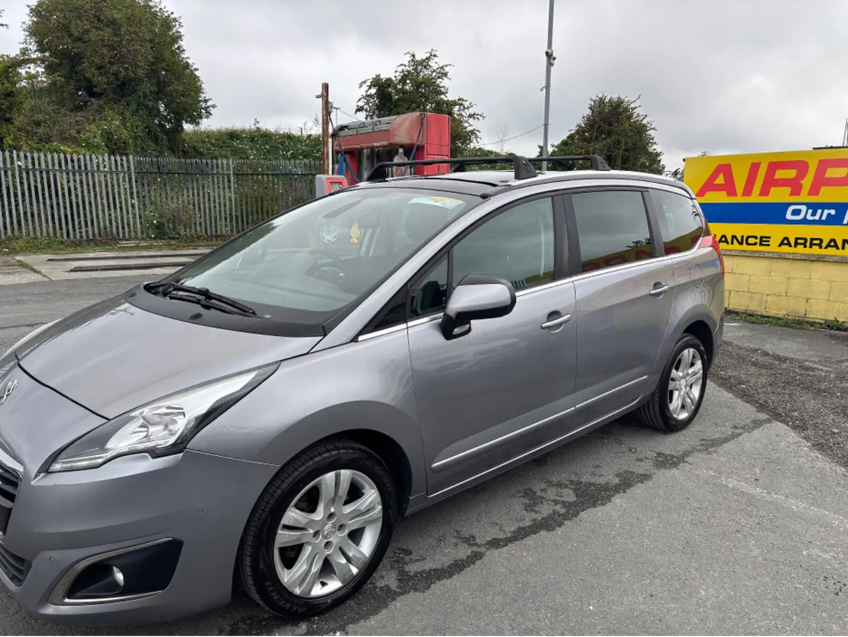 Peugeot 5008 FAMILY 1.6 BLUE HDI 120 L LEATHER - Image 2