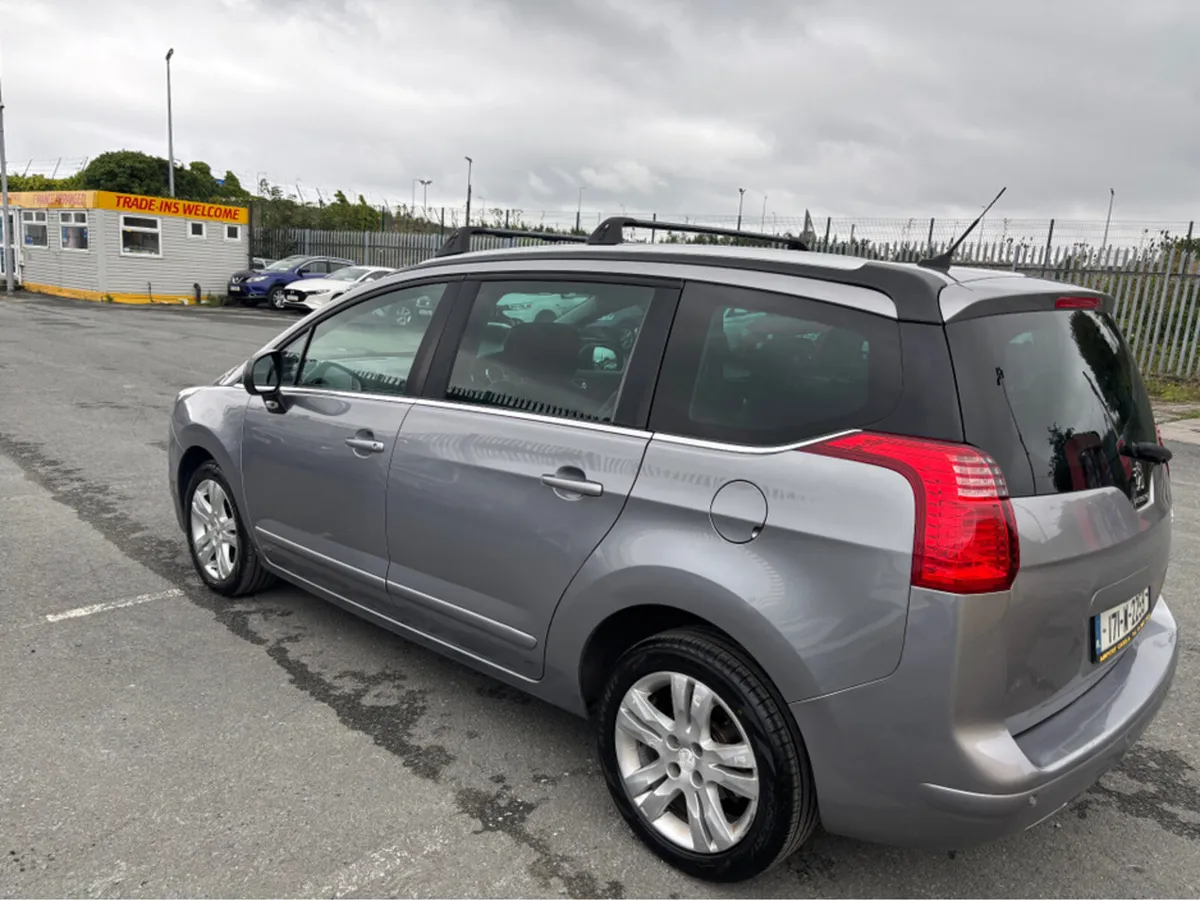 Peugeot 5008 FAMILY 1.6 BLUE HDI 120 L LEATHER - Image 3