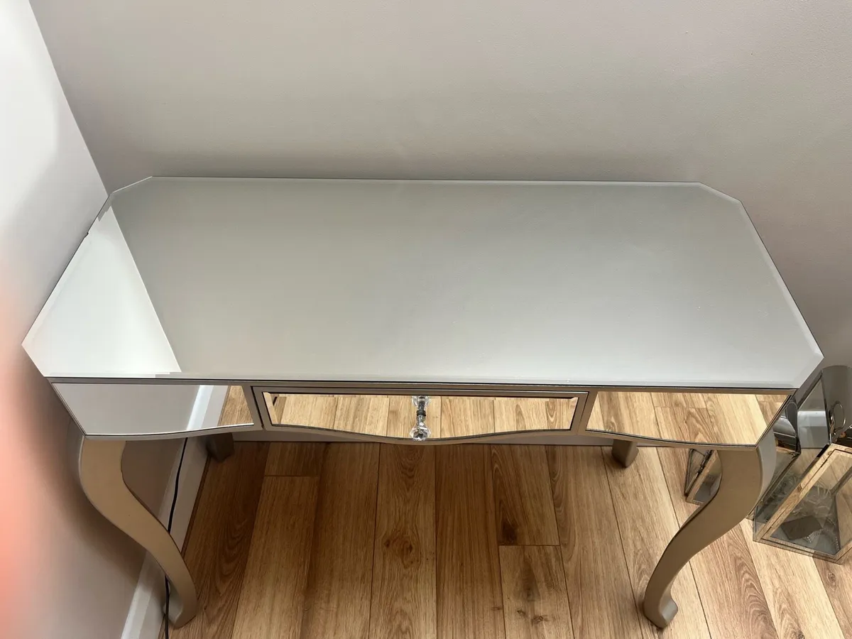 Console table - Image 2