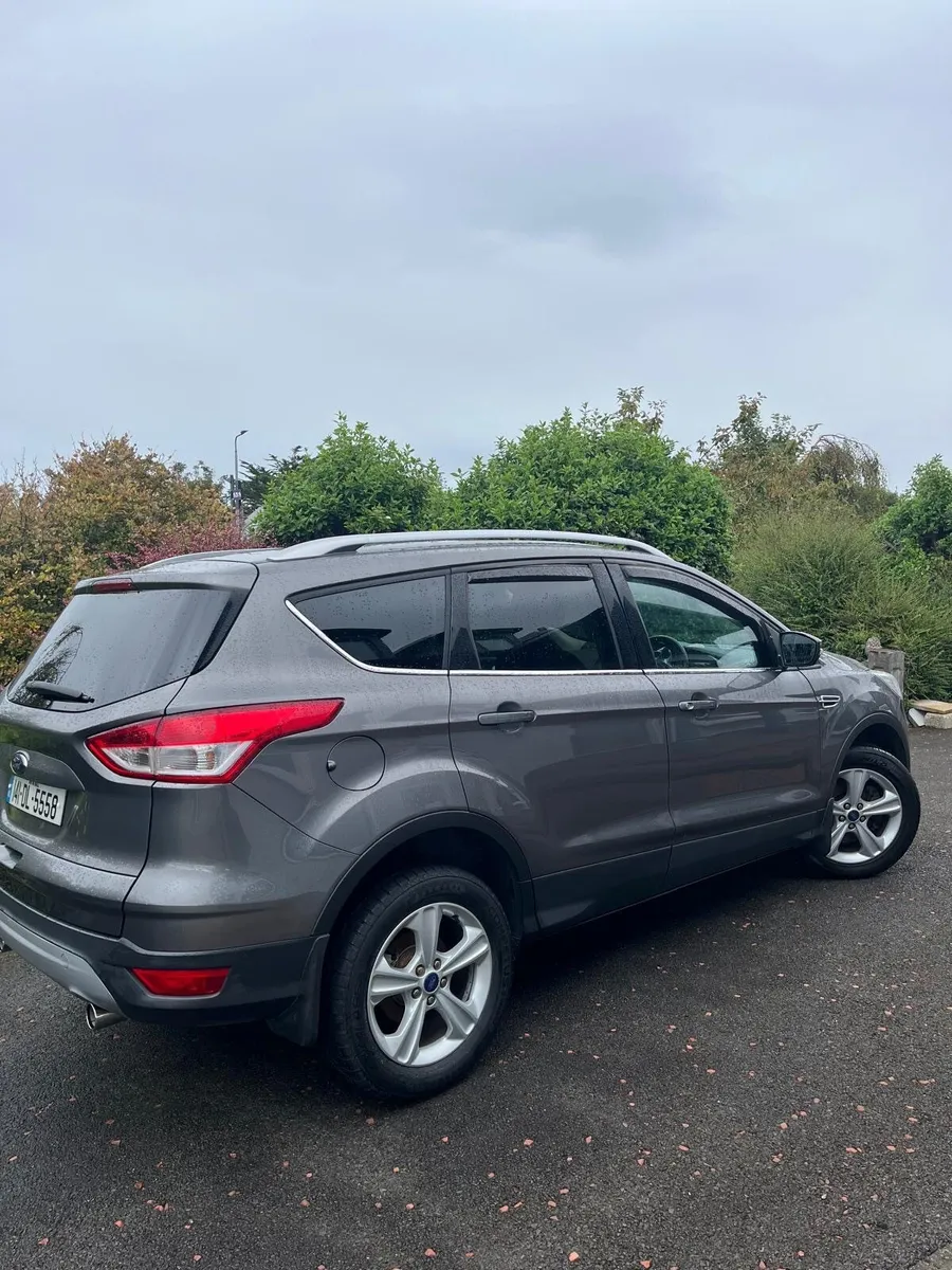 Ford Kuga 2014 2.0 TCDI ZETEC - Image 2