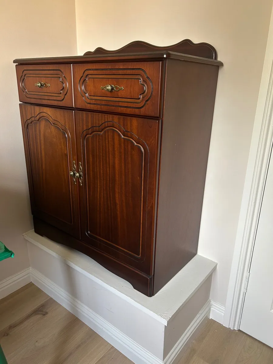 Sideboard - Image 1
