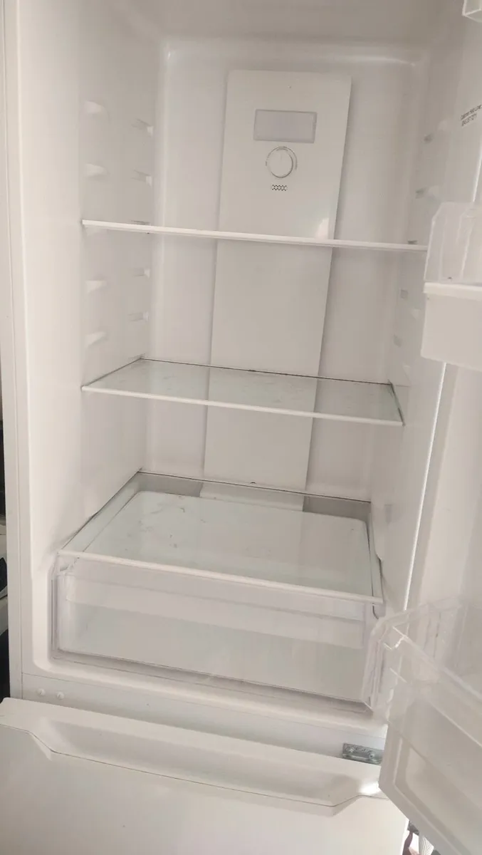 Refrigerator - Image 4
