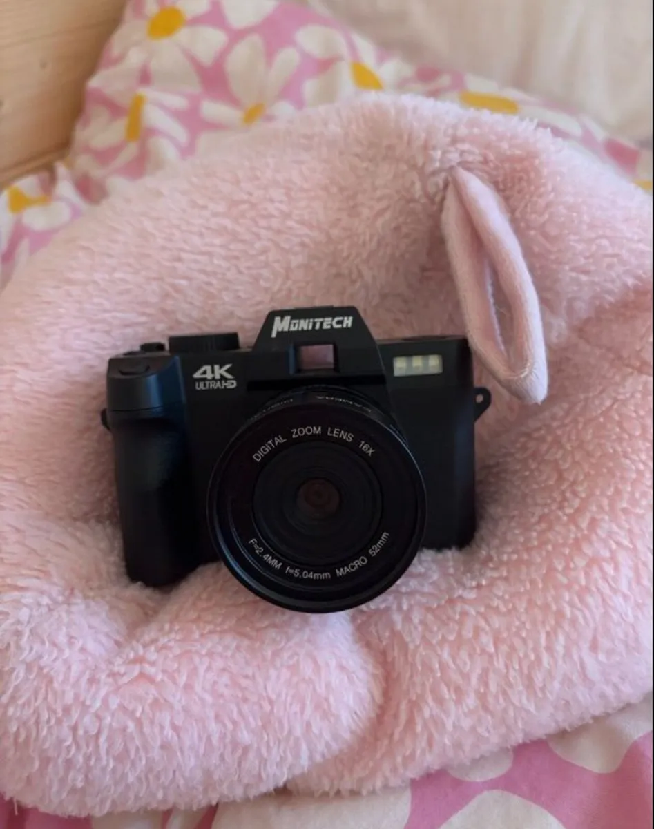 Monitech 4K camera - Image 1