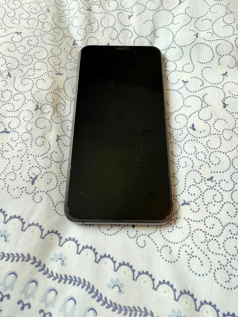 Apple iPhone 11 Pro Max - Image 1