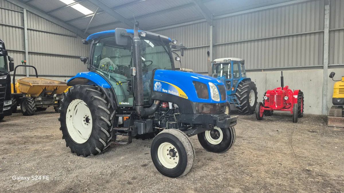 New Holland T6010 - Image 1
