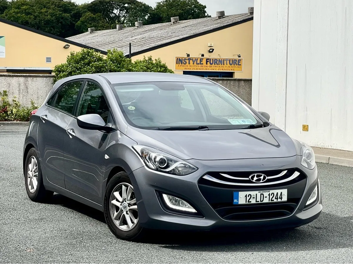 2012 Hyundai i30 1.6 CRDI Active - Image 2