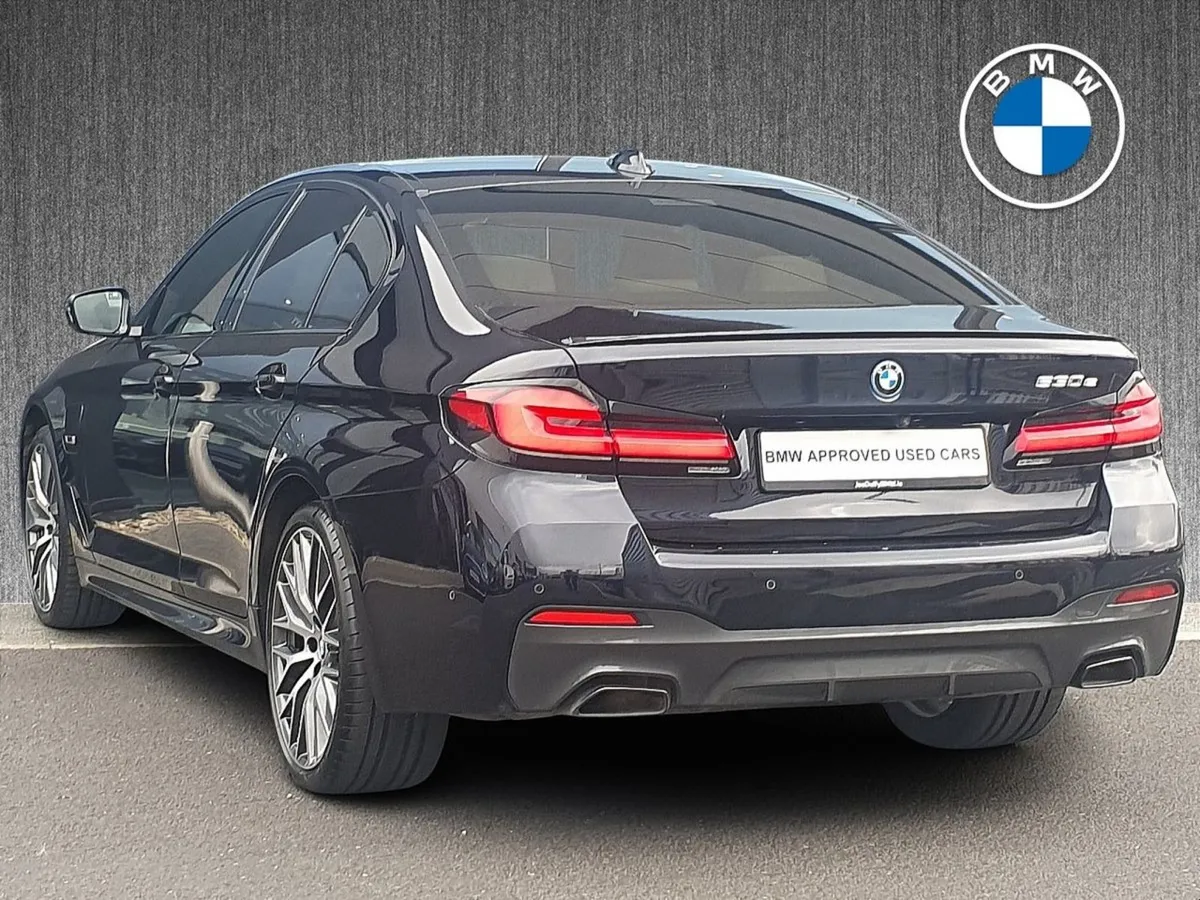 BMW 5 Series 530e M Sport Saloon - Image 3