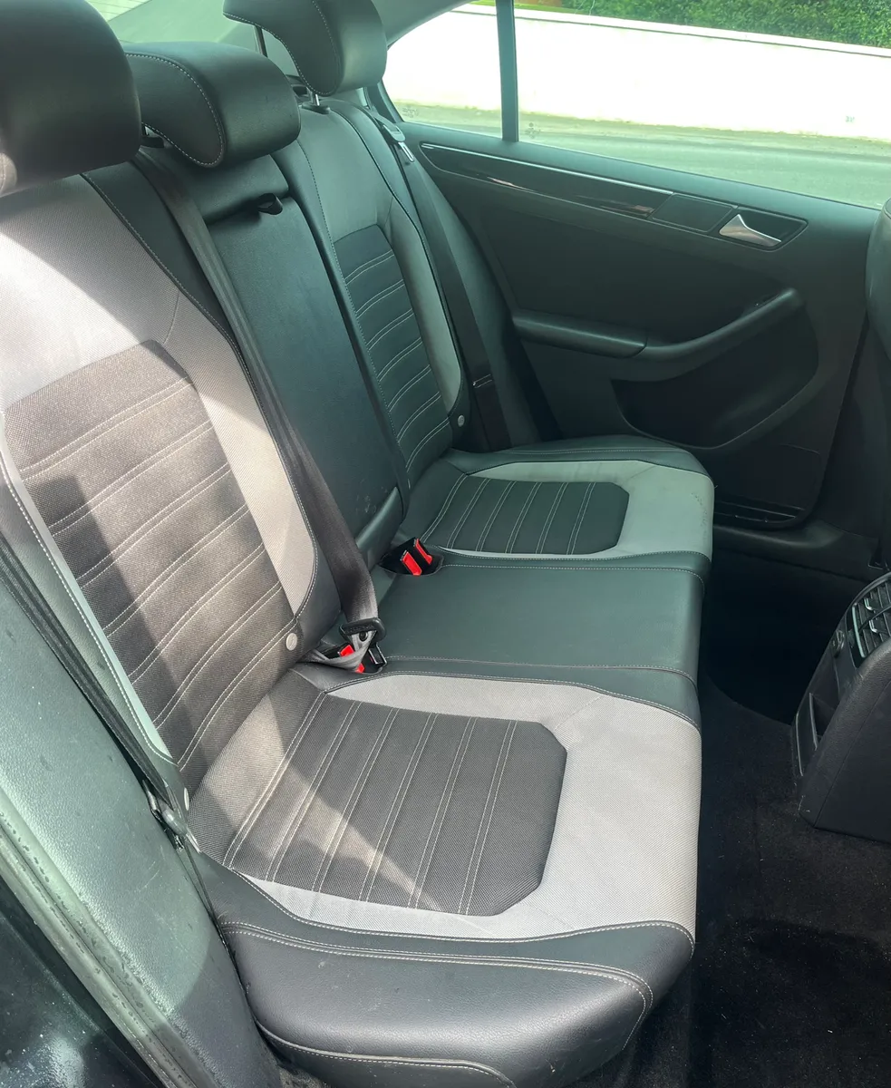 2016 VW JETTA 2.0 TDI - Image 4