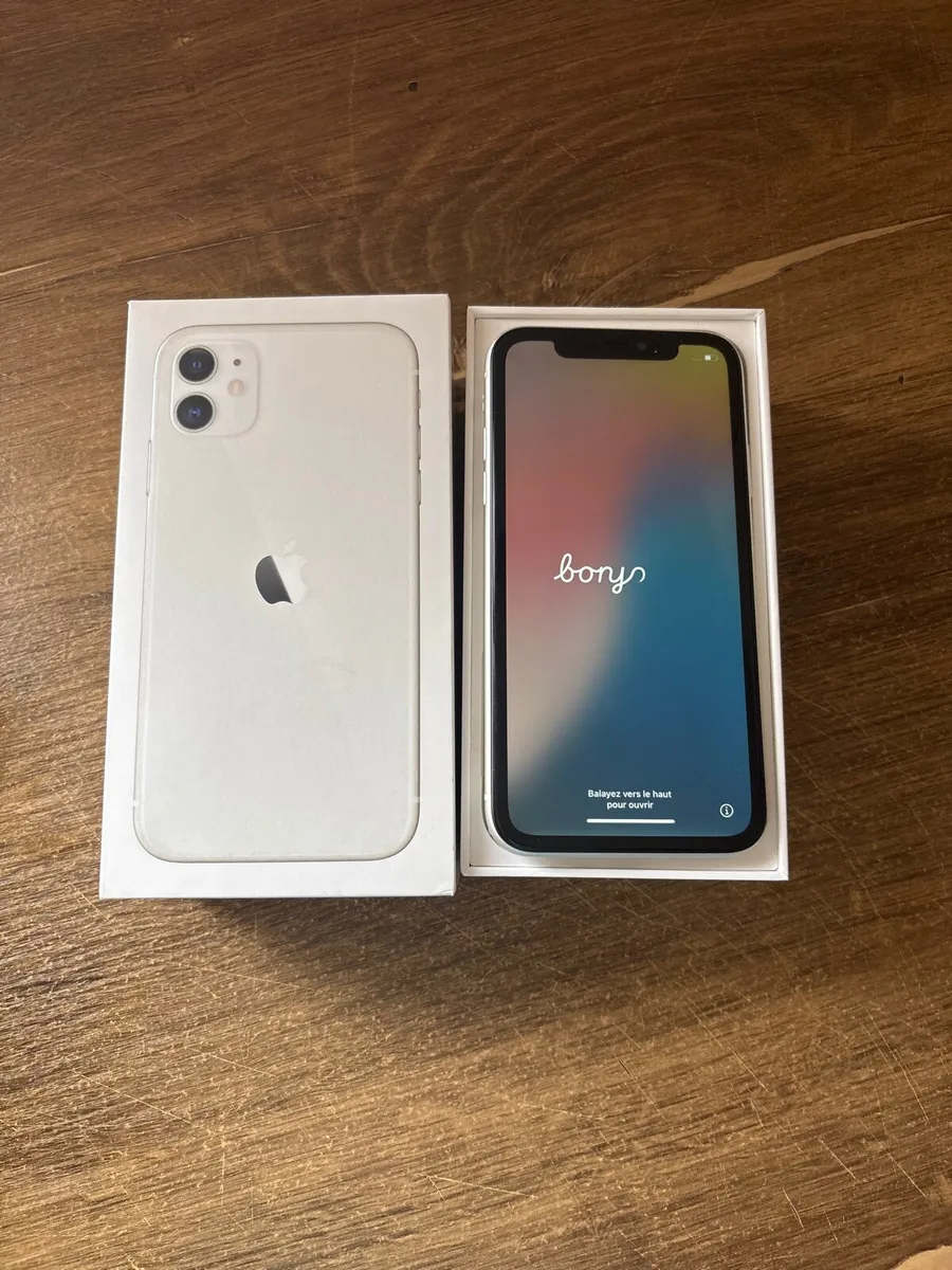 iPhone 11 white sim free 128Gb mint condition - Image 3