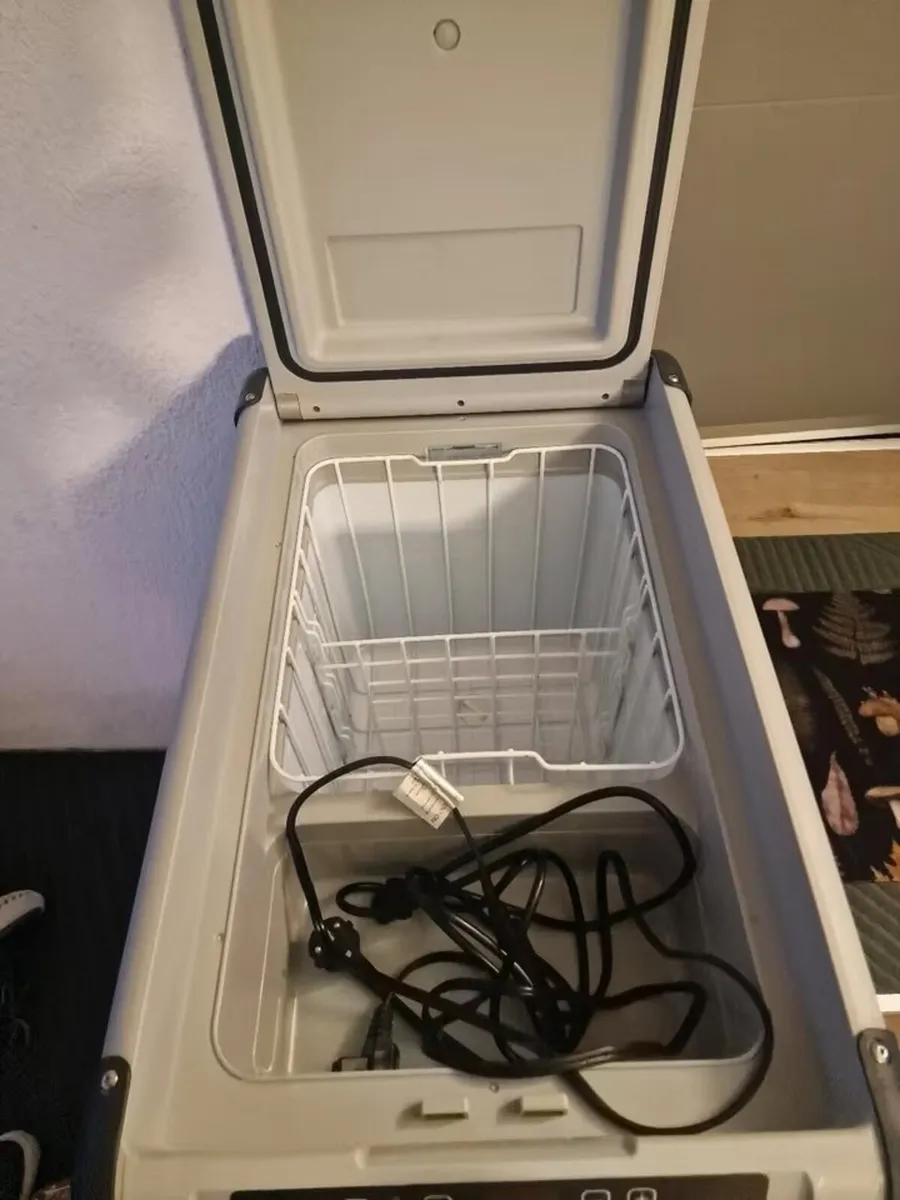 Dometic CFX40W 38L Fridge Compressor - Image 2