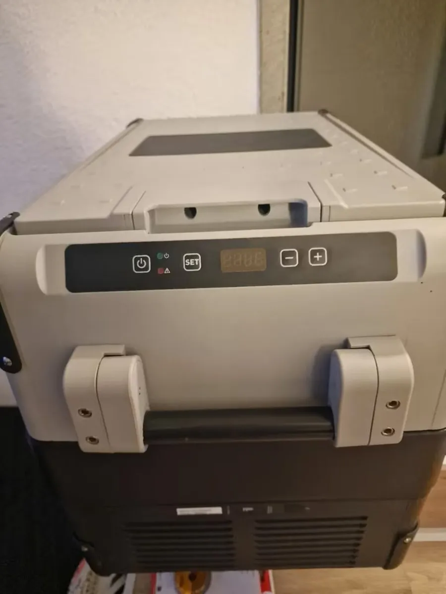 Dometic CFX40W 38L Fridge Compressor - Image 4