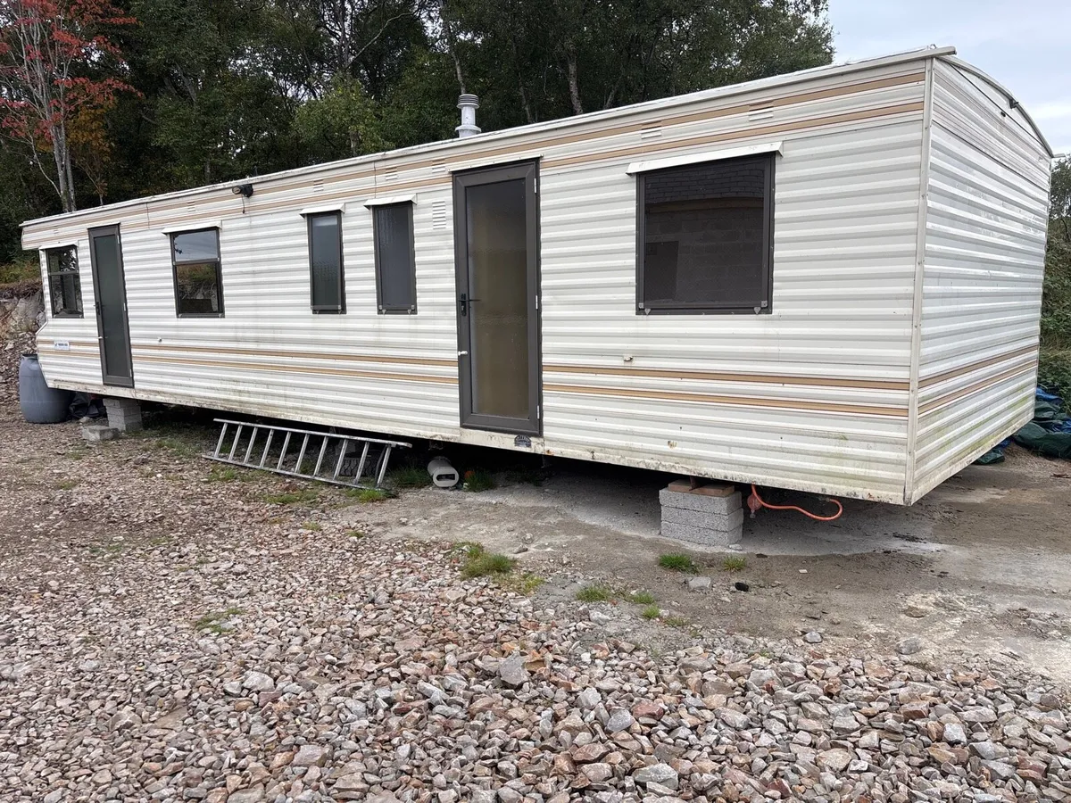 Mobile home - Image 1
