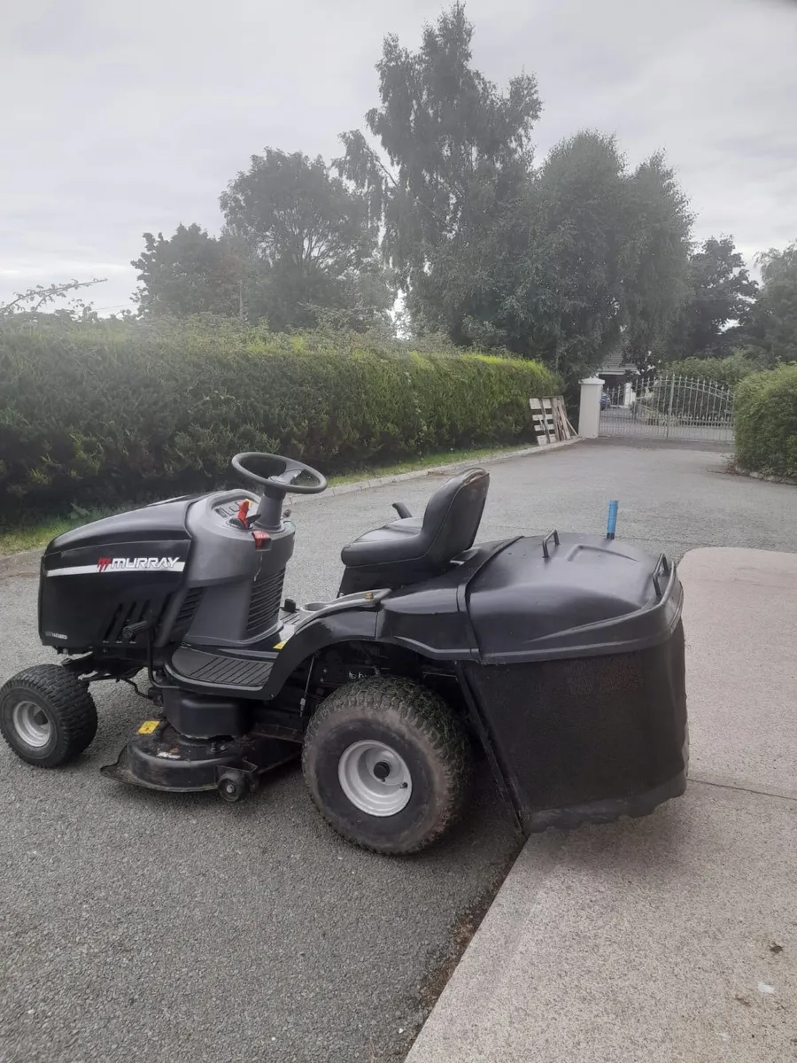 Murray Ride On Lawnmower - Image 2
