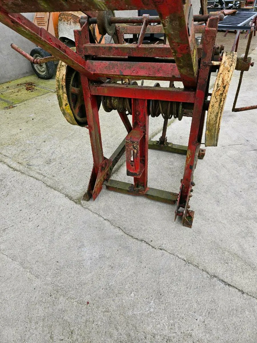 Recovery Winch/Crane - Image 2