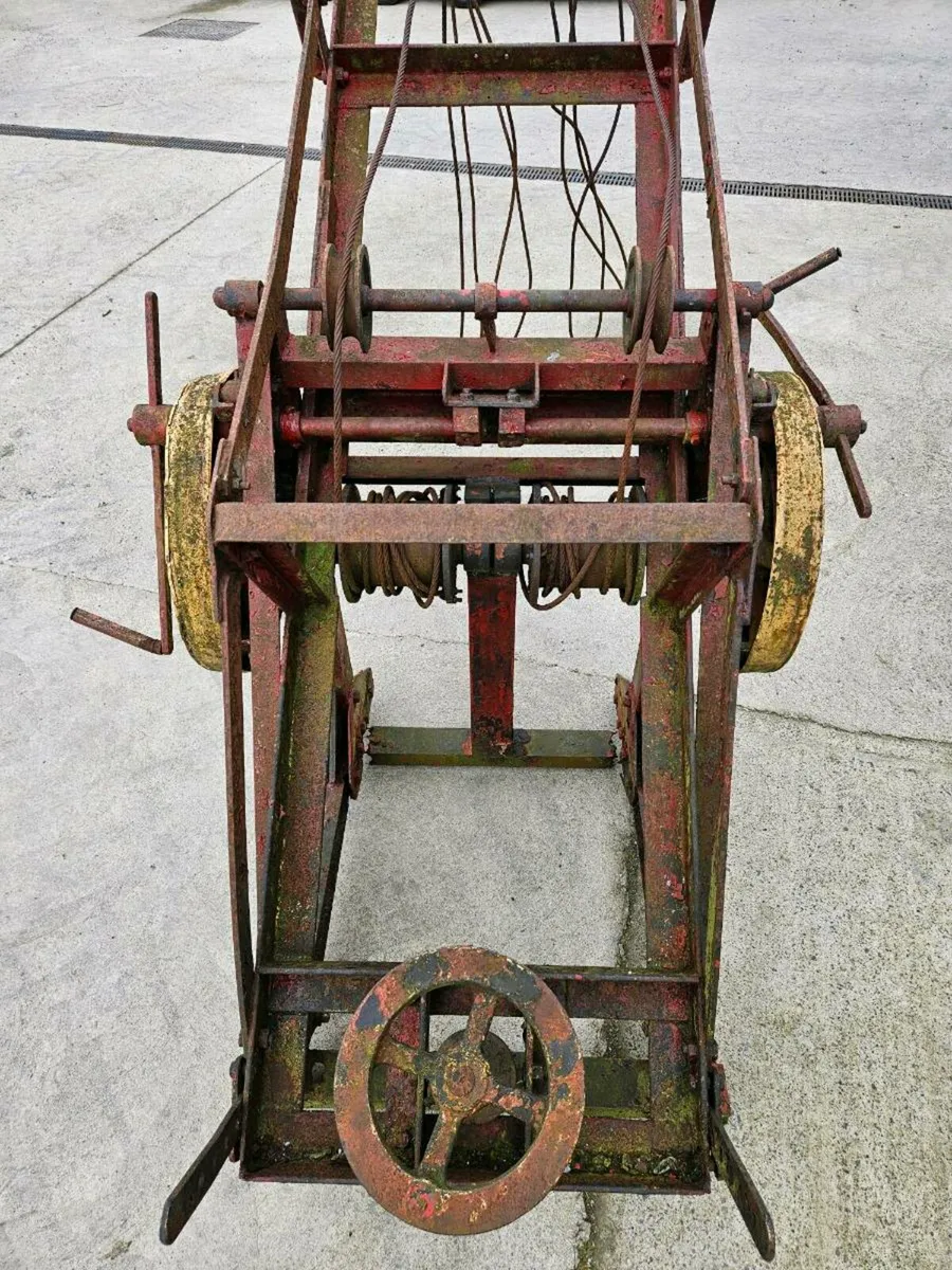 Recovery Winch/Crane - Image 4