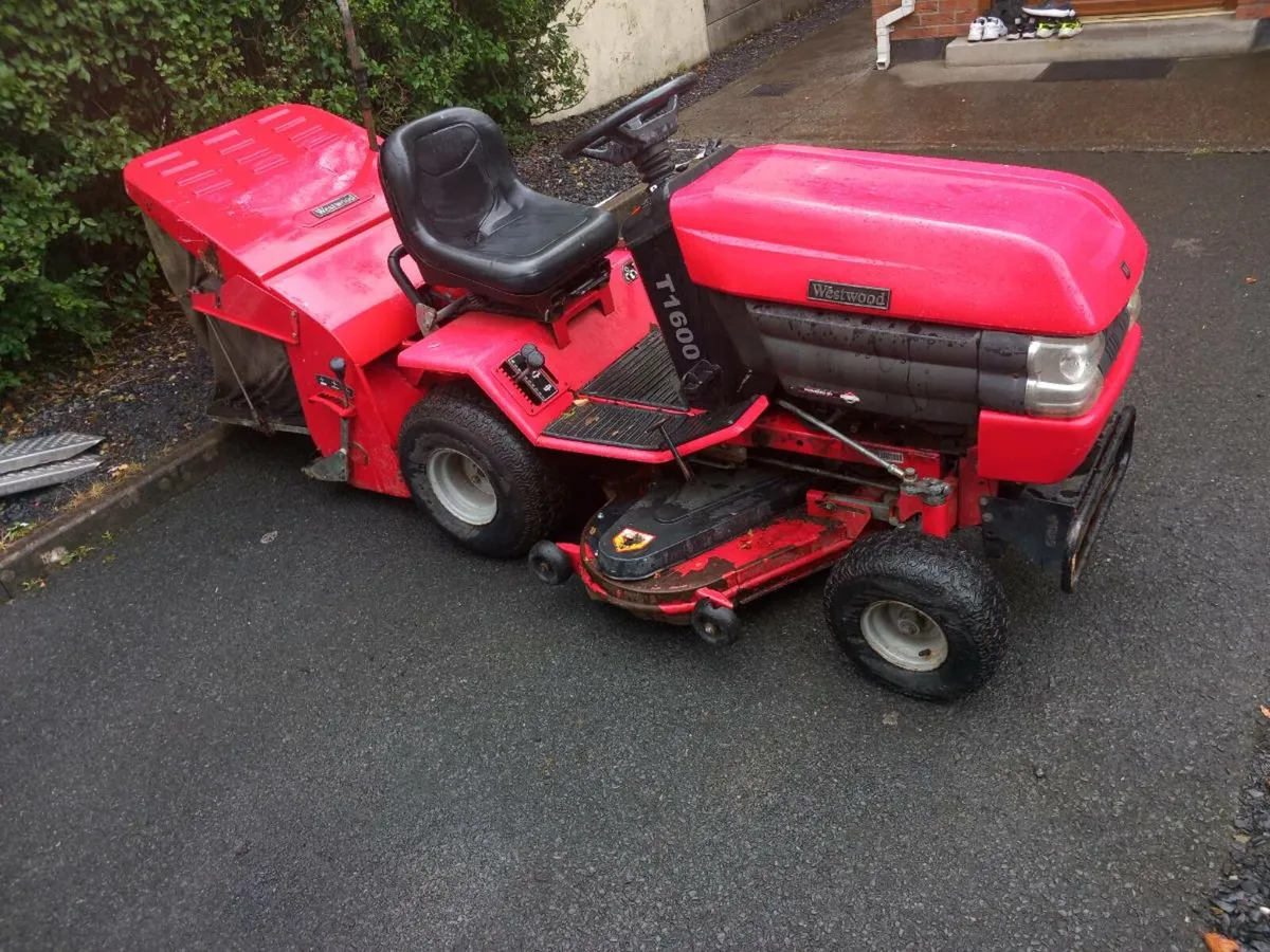Ride on lawnmower - Image 3