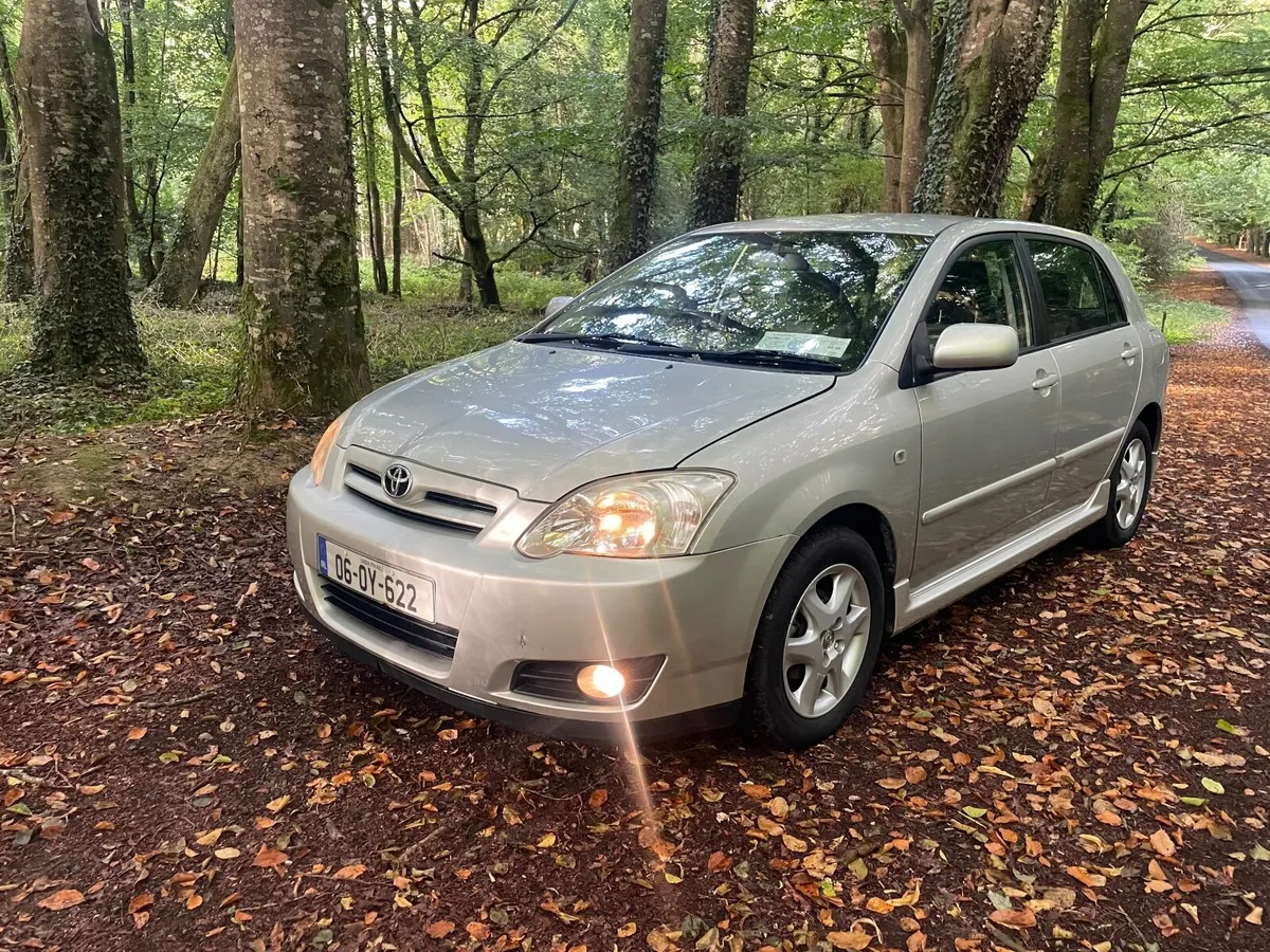 Corolla Luna 5 Door NCT & Low Km - Image 3
