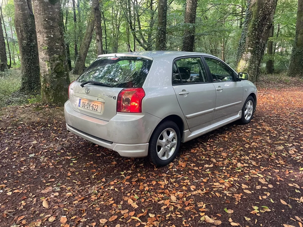 Corolla Luna 5 Door NCT & Low Km - Image 4