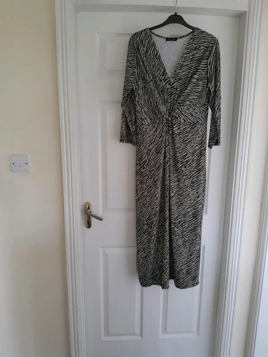 Dresses - Image 3