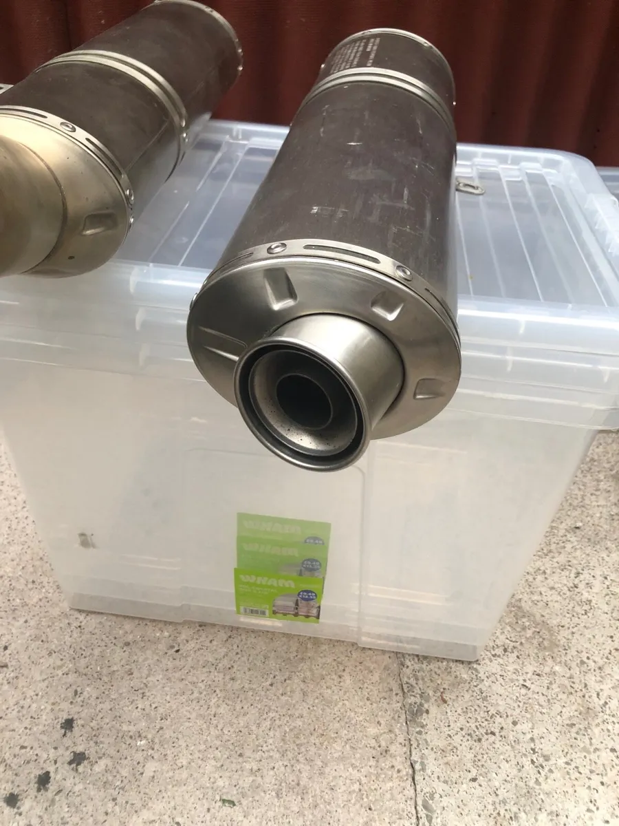Aprilia tuono factory exhaust (pair) - Image 3