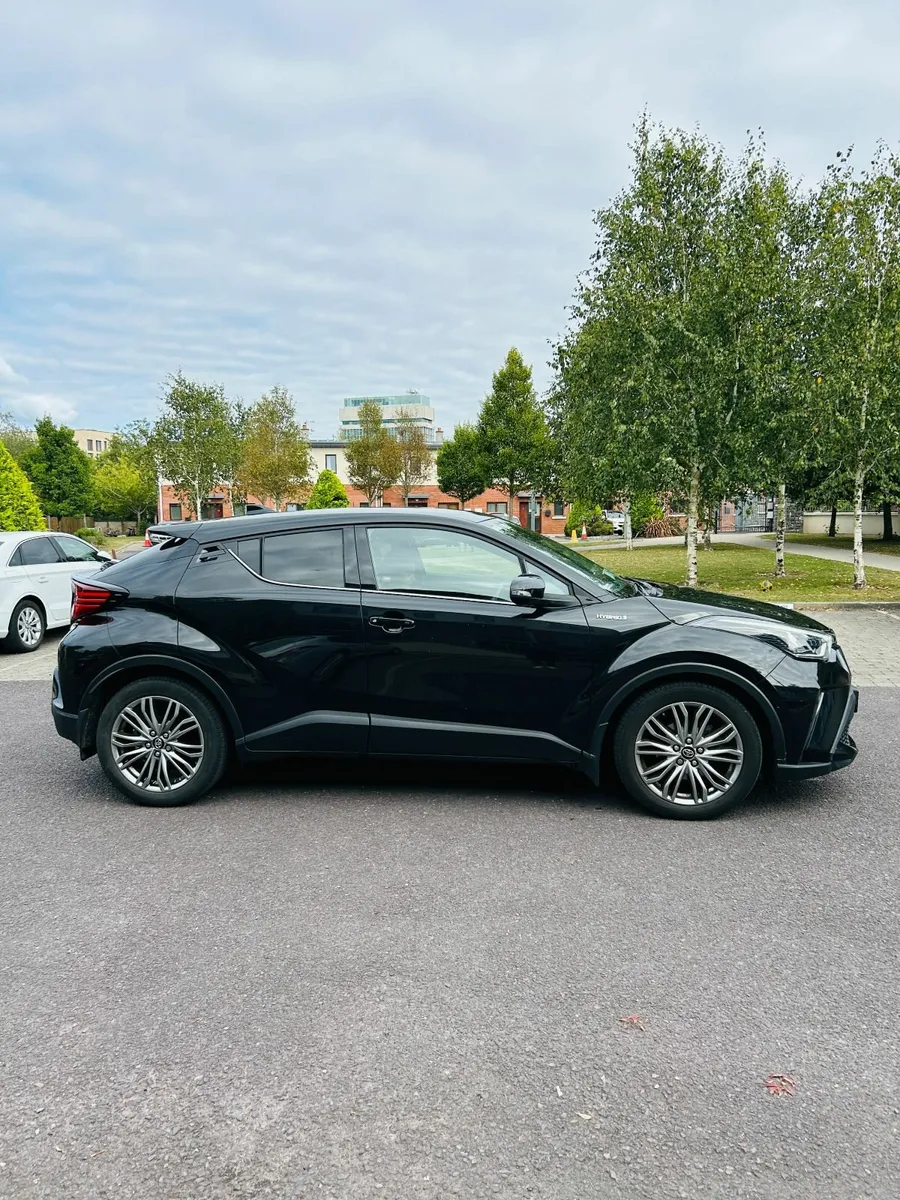 Toyota C-HR 2022 - Image 3